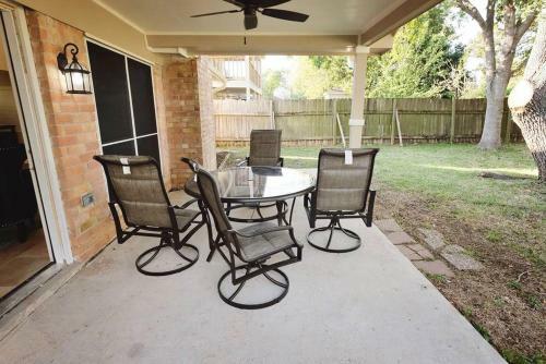 Richmond, Sugarland, Rosenburg, Katy West Houston - Lansdowne