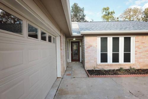 Richmond, Sugarland, Rosenburg, Katy West Houston - Lansdowne