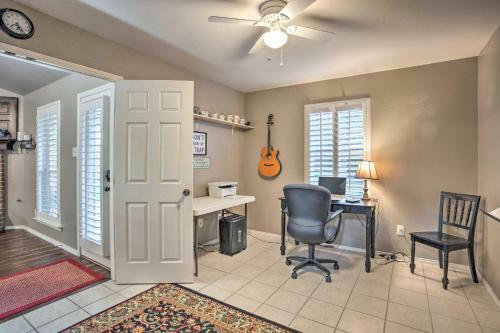 Charming Home With Yard, 25 Mi To Dtwn Dallas!