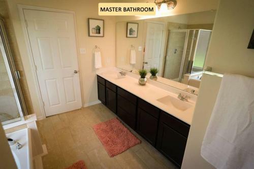 Rosenberg, Richmond, Katy, 2 Story, 10 Beds - Coopers Hill