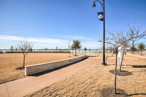 Chic Rowlett Retreat With Views - Walk To Lake!