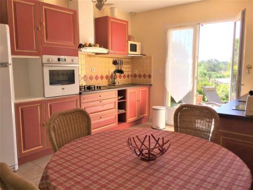 Hostal Gite Anduze Le Clos Des Cigales