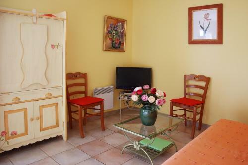 Hostal Gite Anduze Le Clos Des Cigales