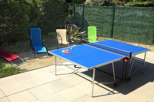 Hostal Gite Anduze Le Clos Des Cigales