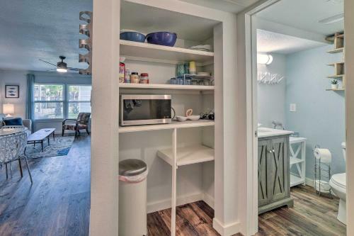 Apartamento Stylish Allegra Isles Escape With Pool Access!