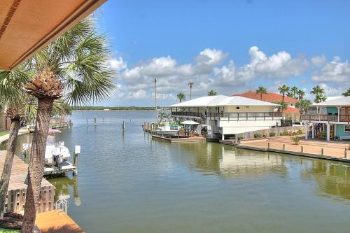 Bimini House