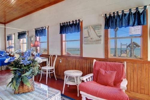 Joys Beach Cottage