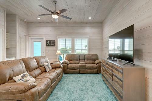Little Fishin' Shack