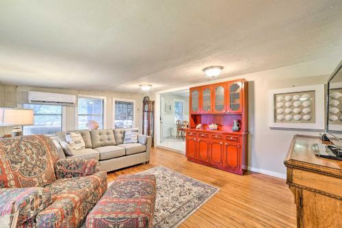 Fishermans Paradise Rockport Home With Patio!