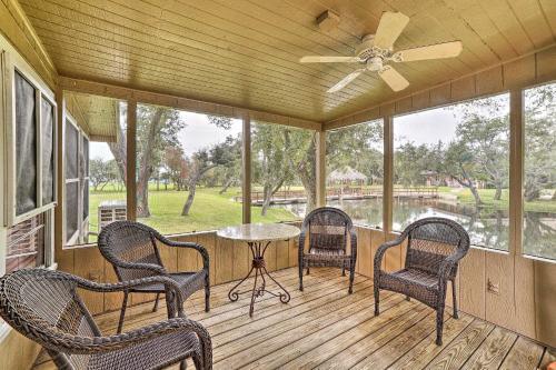 Fishermans Paradise Rockport Home With Patio!