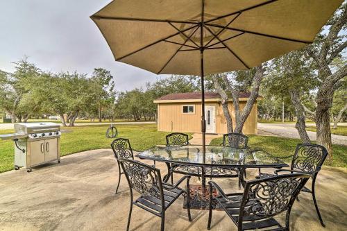 Fishermans Paradise Rockport Home With Patio!