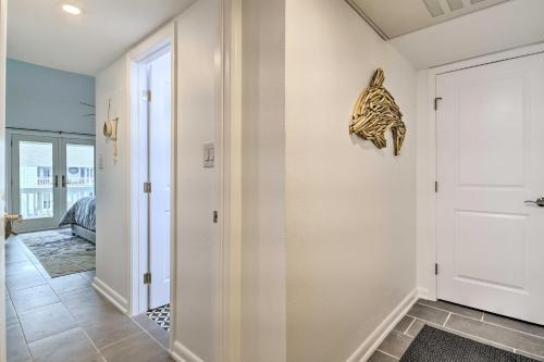 Apartamento Chic Waterfront Condo With Balcony And Boat Slip!