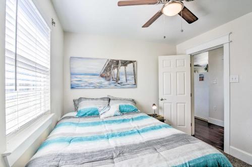 The Red Reef Home With Sundeck, Walk To Beach
