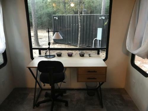 Monthly, Weekly, Nightly Rates-lovely Camper Rv With Hammock