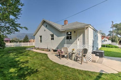 Home With Fenced Yard By 5 Mighty Natl Parks