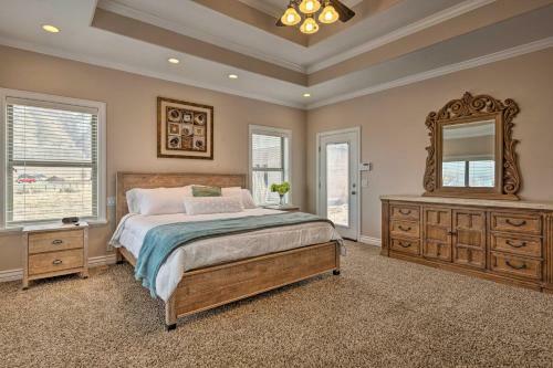 Luxe Erda Home With Indoor Pool, Yard And Mountain View