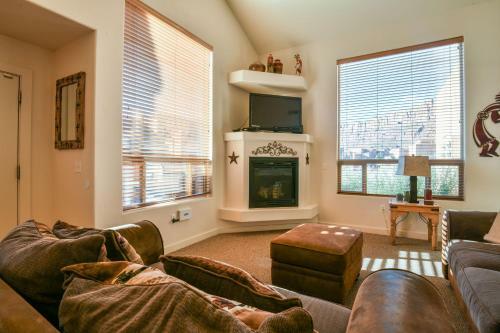 Rvv 4a4 - Beautiful 3 Bed Two And A Half Bath Home Near Pool