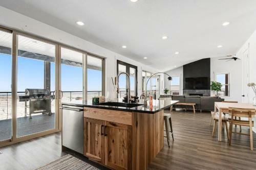 Blue Views Bungalow