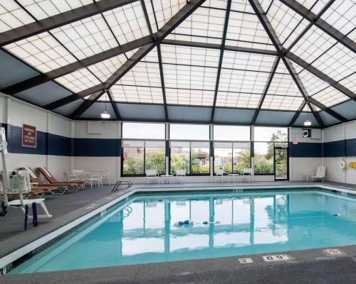 Hotel Quality Inn Manchester Airport