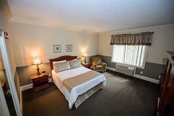 Posada Inn At Crestwood Resort And Spa - Boone