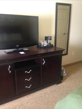 Hotel Country Inn And Suites Minot