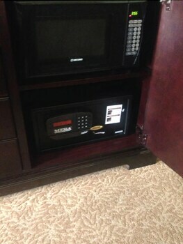 Hotel Country Inn And Suites Minot
