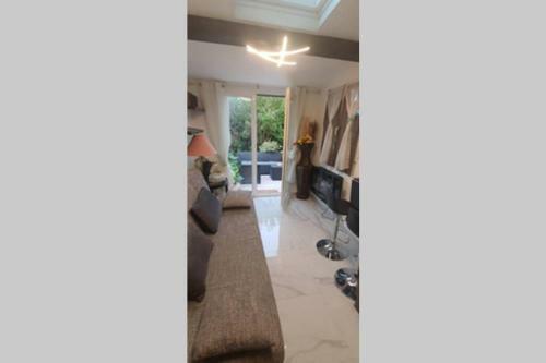 Apartamento Studio Entre Vall�e Colline Et Soleil Marseillais