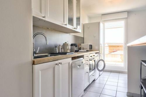 Apartamento Superb 2bed Flat Wterrace 10min From Prado Beach