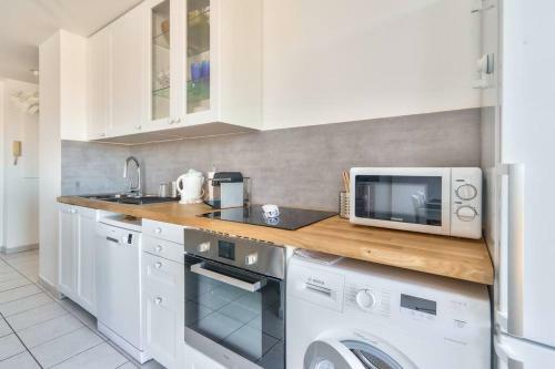 Apartamento Superb 2bed Flat Wterrace 10min From Prado Beach