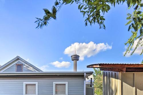 Charming Getaway Less Than 1 Mi To Dtwn And River Walk!