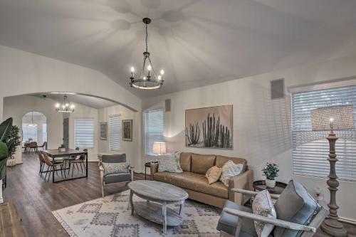 Stylish San Antonio Home Less Than 2 Mi From Seaworld