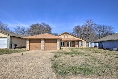 West San Antonio Home Near Dtwn Attractions!