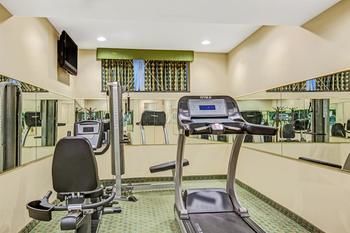 Hotel Ramada Queens