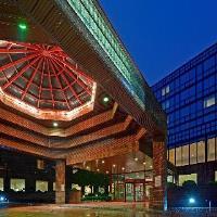Laguardia Plaza Hotel