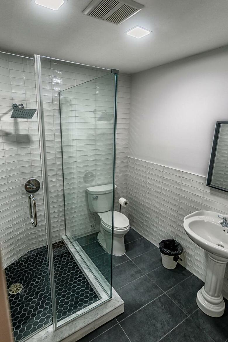 Ny Moore Hostel