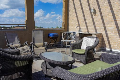 Stunner 9th Floor View Home With 2 Heated Pools - Saida 3-903