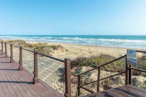 Fully Renovated Beachfront Villa With Picture Perfect Ocean Views