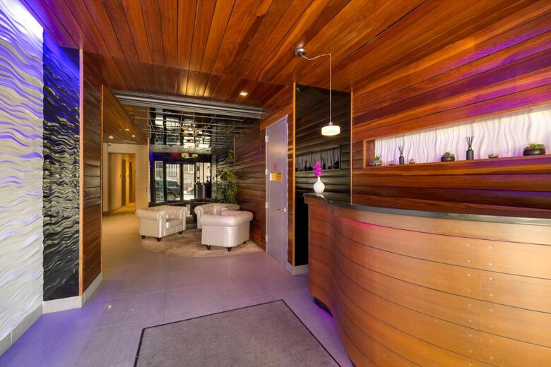 Condor Hotel Brooklyn