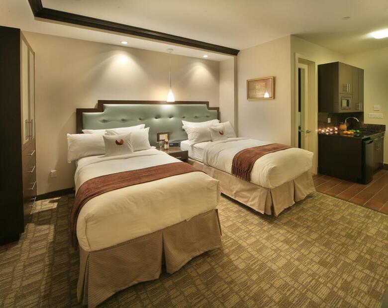 Condor Hotel Brooklyn