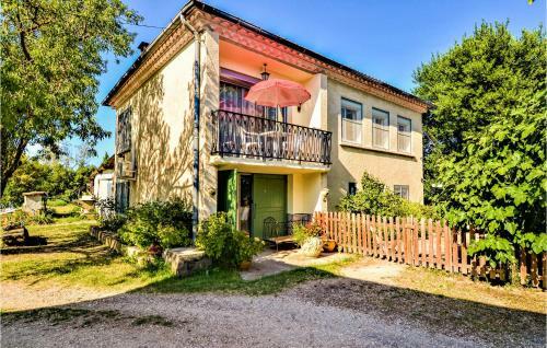 Awesome Home In Meynes With Wifi And 2 Bedrooms