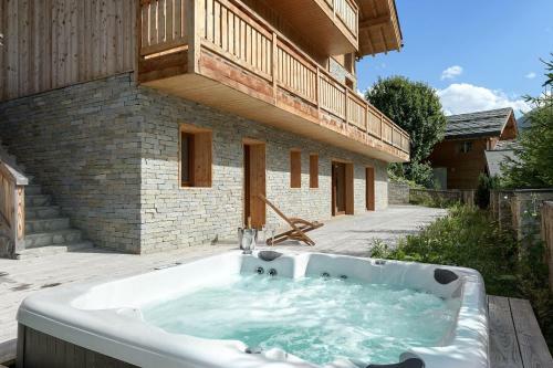 Chalet Zebra