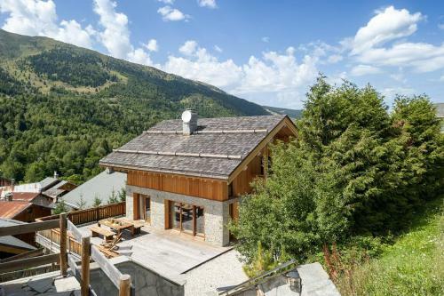 Chalet Zebra