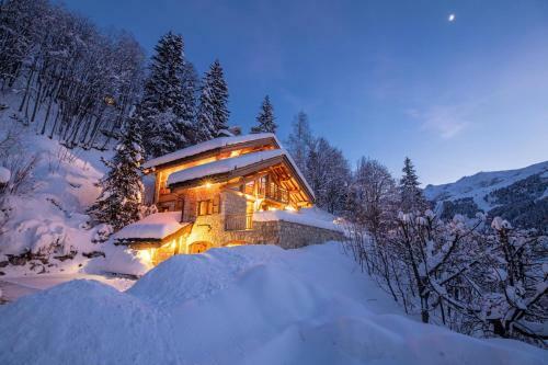 Chalet Mira Belum Jacuzzi Parking Priv�