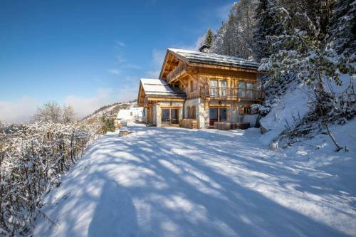 Chalet Mira Belum Jacuzzi Parking Priv�