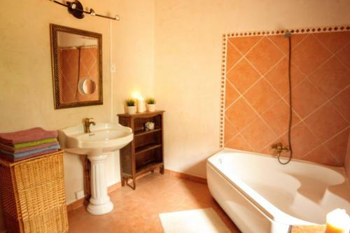 Casa Amanda Pinede, Piscine Priv�e, Calme Absolu