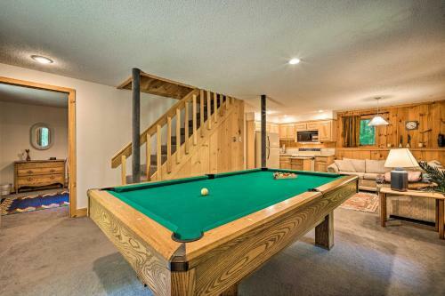 Spacious Dover Home With Sauna Less Than 5 Miles To Ski!