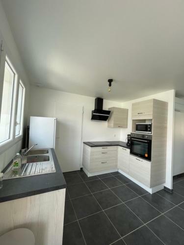 Maison de 80 M� Mimizan Class� 3 �toiles