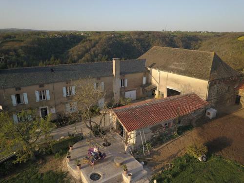 Bed & Breakfast Chez Alice,simplicit� Et Petite Piscine