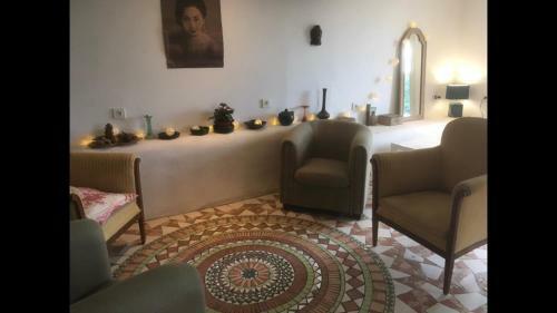 Bed & Breakfast Chez Alice,simplicit� Et Petite Piscine