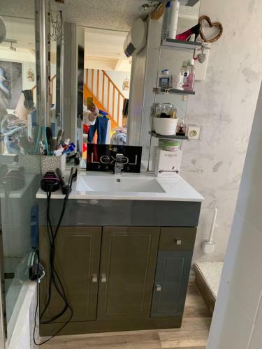 Apartamento T3 Cocooning Dans Copro Fleurie Mer Et Garrigue